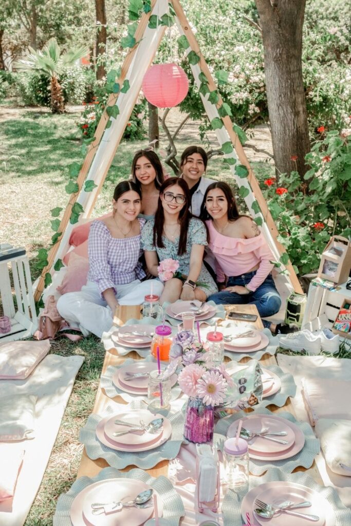 Picnic birthday party with friends