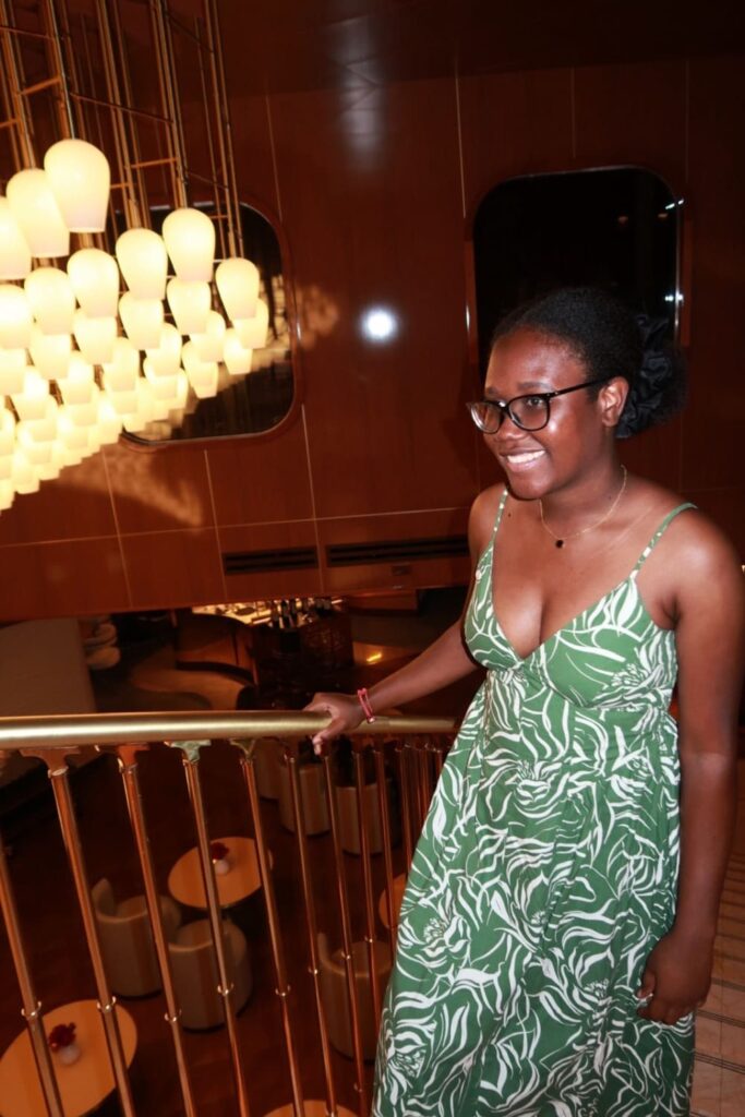 Cruise dinner outfit