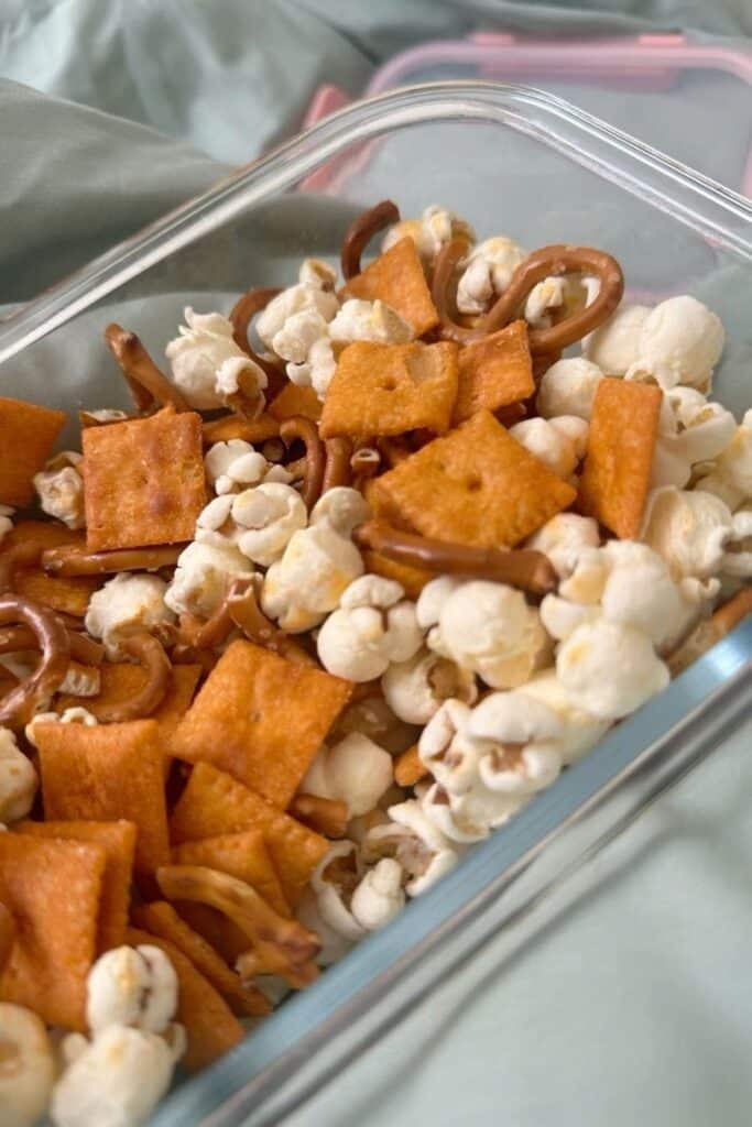 Popcorn trailer mix