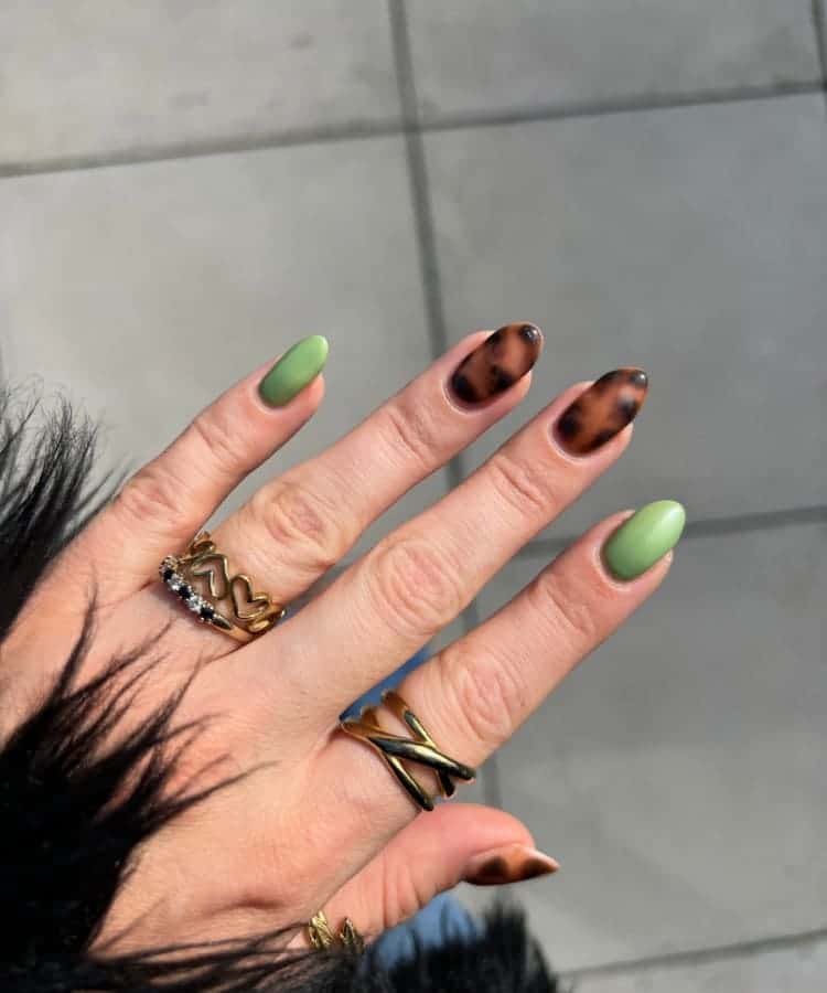 Green and Tortoiseshell Nails
