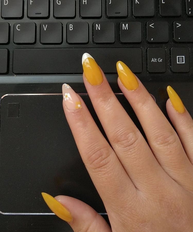 Mustard yellow fall nails