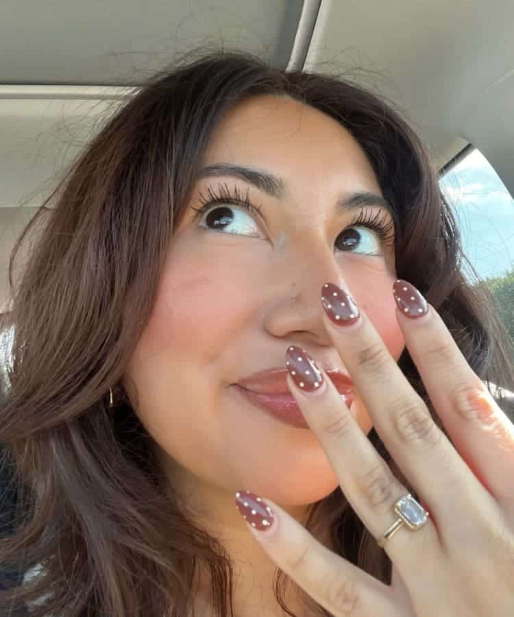 Polka dot fall nails