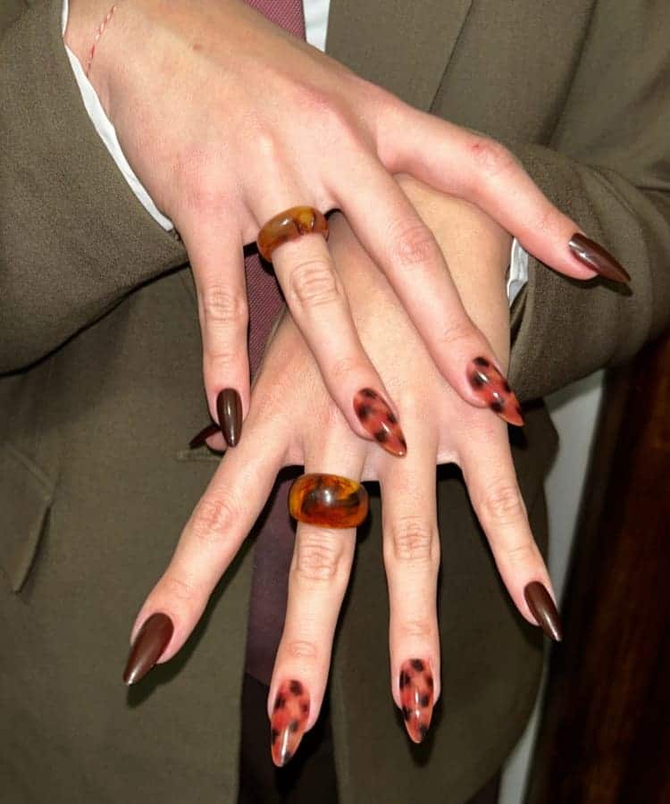 Tortoiseshell fall nails