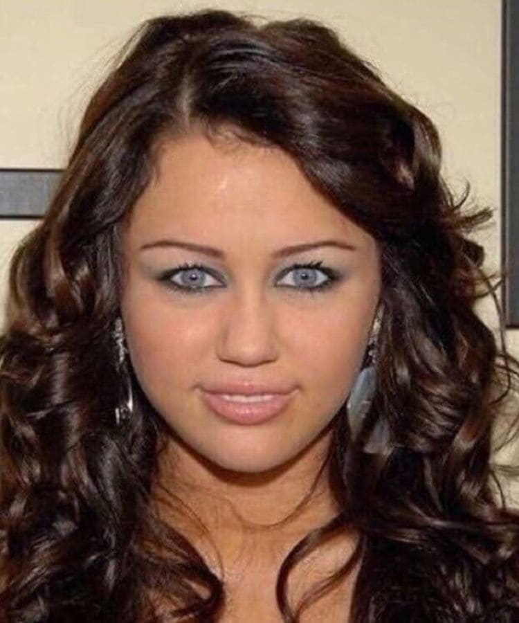 Miley Cyrus stare meme