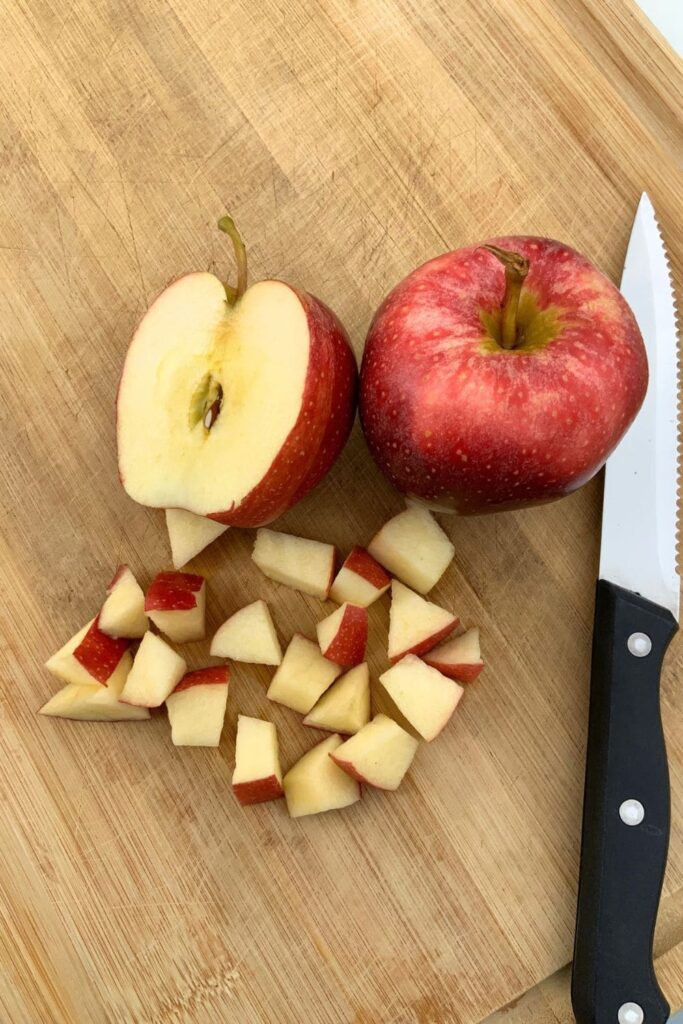 Chopping apples